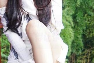 Feilin嗲囡囡 – 奶茶Emily的纯白合集：小心，甜腻得让你怀疑人生！