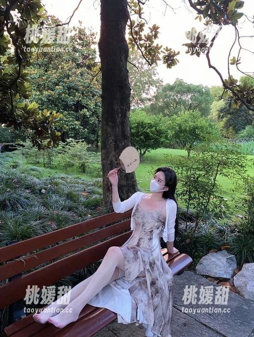 微密圈 - July芝岚蓝色小裙纸合集：哎，谁能抵挡得住这种魅力呢？
