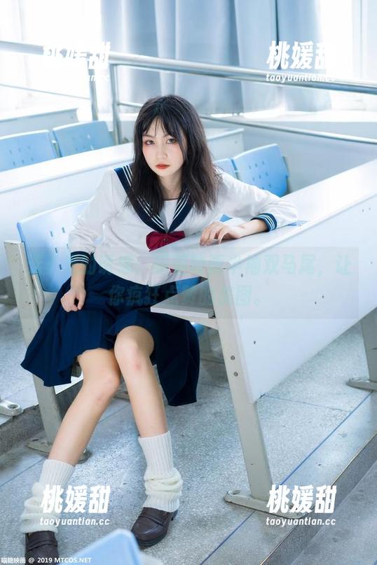 无圣光的诱惑：喵糖映画半袖双马尾，让你疯狂点赞的美图。