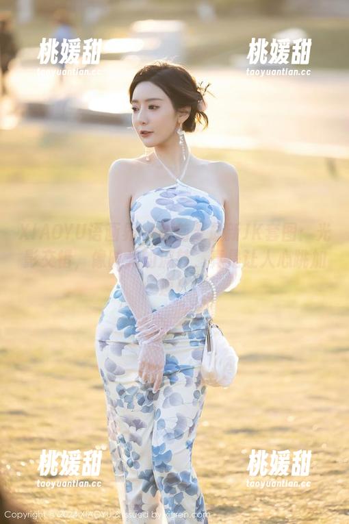 XIAOYU语画界 - 徐莉芝最新JK套图：光影交错，像时光的流转，真是让人心跳加速！