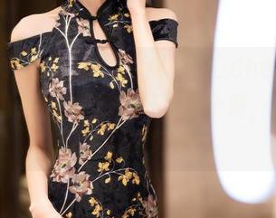XIAOYU语画界 – 看绯月樱_Cherry在皮衣里的私拍，原图好想给个赞，真是亲近又让人好奇。