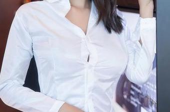Xiuren秀人网 – 职业装壁纸精选：媃柔rourou带来的不只是衣服，还有气场