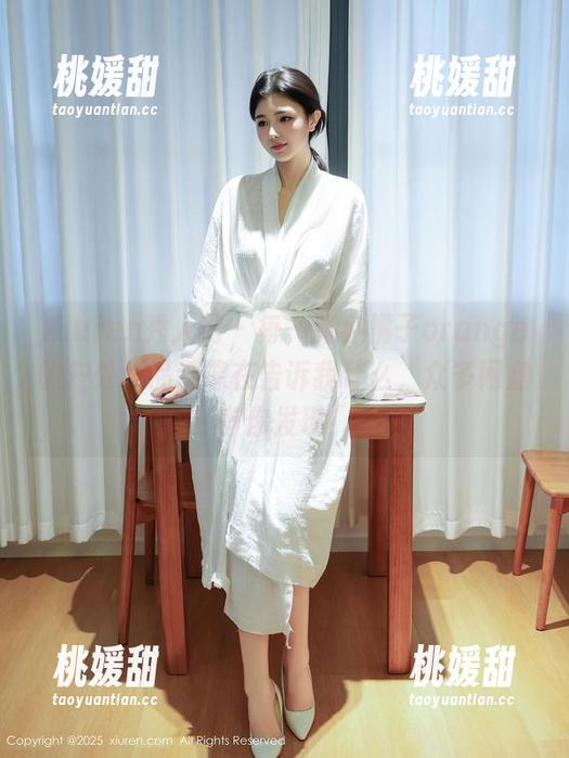 Xiuren秀人网 - 每一张小橘子orange的户外作品都像在告诉我什么，众多网盘等你发现！