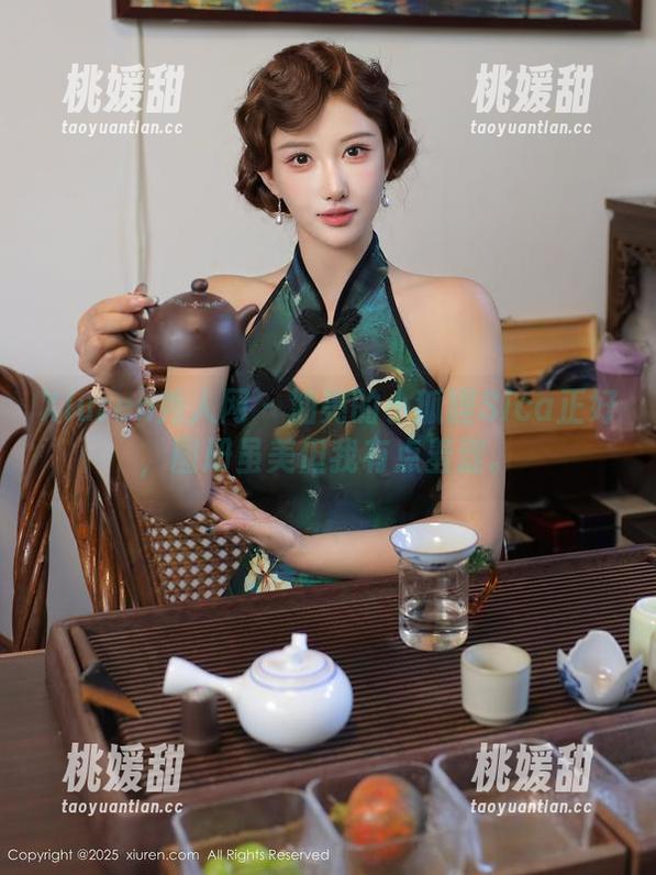 Xiuren秀人网 - 油亮的小狐狸Sica正好，图册虽美但我有点羞涩。