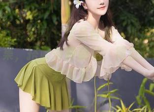 Xiuren秀人网 – 作品合集：小逗逗的高跟鞋全集，搭配各种姿势，简直让我想立刻去买！