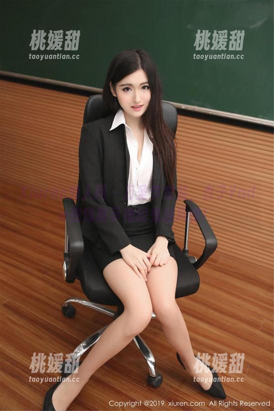 Xiuren秀人网 - 万圣节变装，杏子Yada在线展示她的鬼魅风情！
