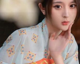 Xiuren秀人网 – 听说盼盼已鸠的圣诞全套图包有魔力，点开就能感受到飘雪的气息！