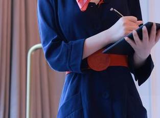Xiuren秀人网 – 双人写真不止是Pose：糯美子MINIbabe的作品集里藏着多少幽默？