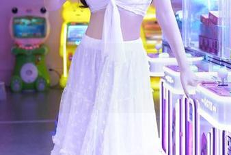Xiuren秀人网 – 剧情怎么能这么美？龙泽美曦的原图加持下的套图惊喜！