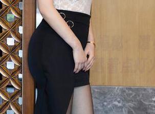 YouMi尤蜜荟 – 作品大揭秘：谭小灵与她的修女套图，静谧中透着点灯火气息