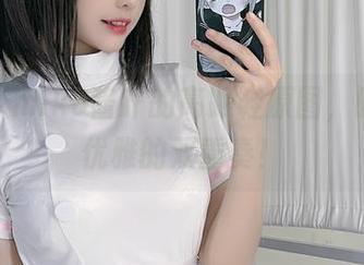 更新！miko酱吖的高跟鞋原图，时尚与优雅的双重奏！