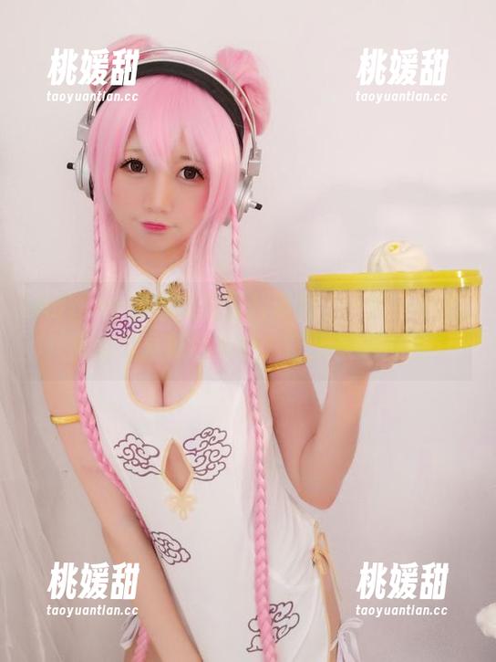 nagisa魔物喵的图片资源，一丢丢小恶魔的气息萦绕其中，让人难以自拔