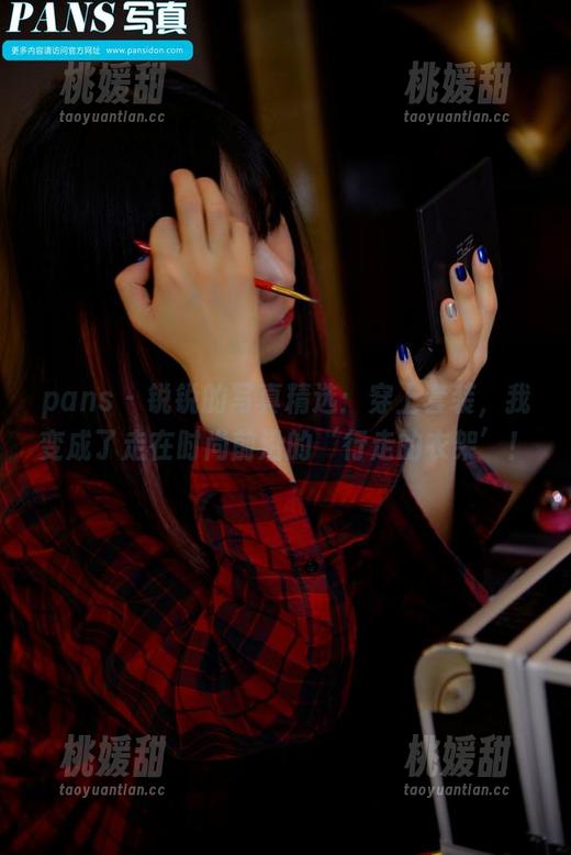 pans - 锐锐的写真精选：穿上套装，我变成了走在时尚前沿的‘行走的衣架’！