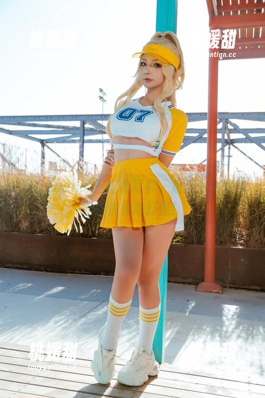yuuhui玉汇 观看yuuhui玉汇的写真,双斩少女教你如何优雅地打怪!
