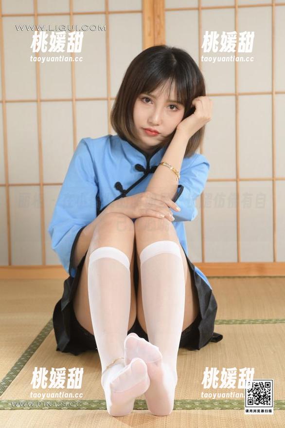 丽柜 - 在小智贤的图册里，长腿仿佛有自己的心跳