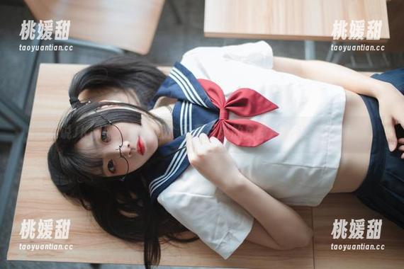 谁说JK制服只能花钱？五更百鬼的免费合集等你解锁！