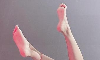 微密圈 – 图集分享：兔宝妮to与格子女仆装的奇妙邂逅，快来围观！