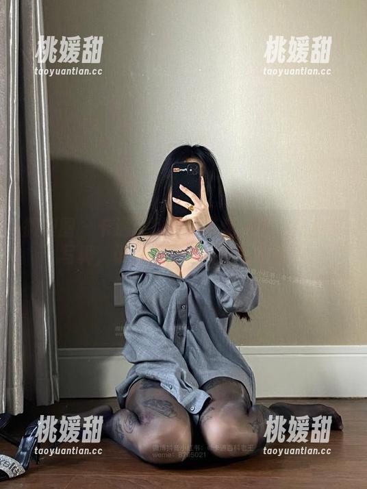 微密圈 - 卡通百科老王带你走进女仆全套写真，谁说家务不可以有激情？
