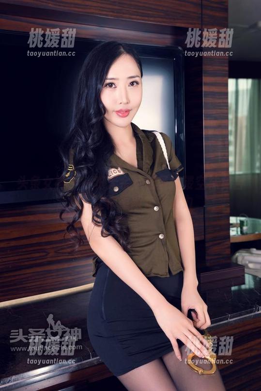 头条女神 - 一览无余：杨曼妮镂空袜兔合集，让你重新定义魅力