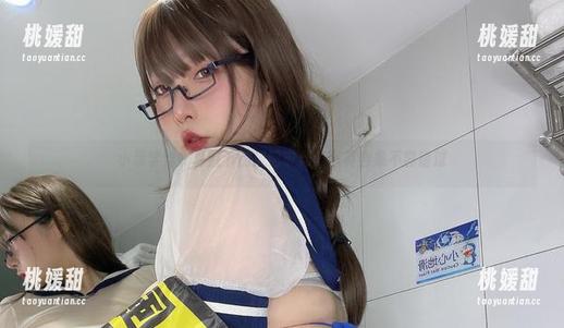 小泉学姐吖私底下的风纪审判：写真合集不容错过