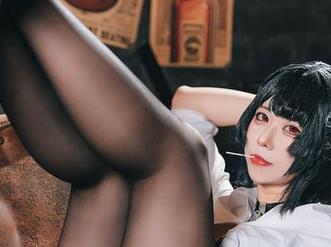 最新写真小空sora出击，成就nikke胜利女神，但请记得背景不要太糟糕哦！