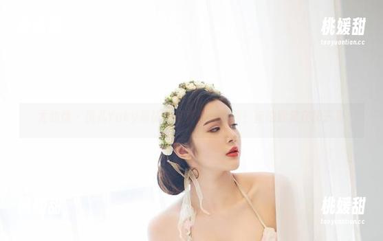 尤物馆 - 悦儿Yuky棉袜的写真合集：看！魔法就藏在袜子里