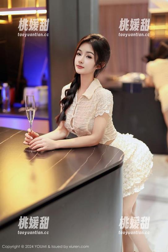 尤蜜荟 - 且看小海臀Rean的旗袍图片合集，谁能抵挡这种魅力？