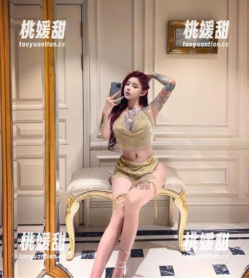 微密圈 - 希希Gina的旗袍写真：这颜色真适合她，不是我说的，是心跳！