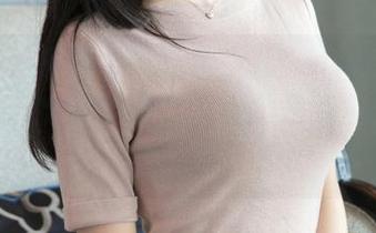 推女神 – 刚刚看完嘉宝贝儿Vetiver的粉色写真，分享这些图片无疑是我今天的最佳选择！