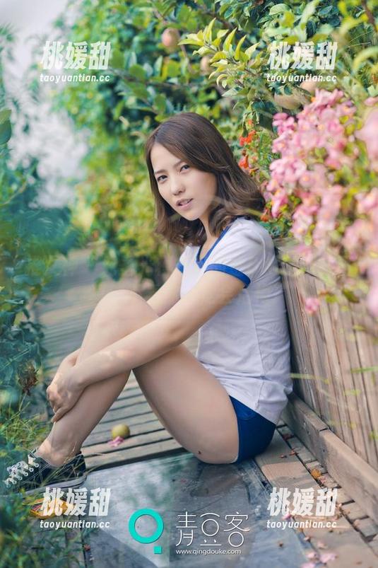 推女神-金BABY 推女神 - 无圣光模式下的金BABY双人写真,不看你一定会后悔!