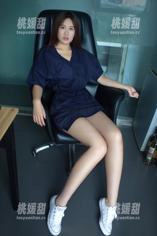 推女郎 - 当吻熙的美腿遇上镜头：这些腿简直会说话！
