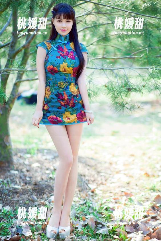 推女郎 - 连欣穿皮衣，写真和壁纸的双重诱惑！