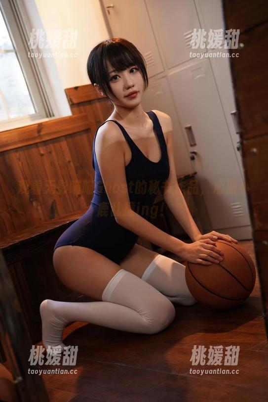 观看无影喵喵Ghost的秘书作品，心脏小鹿乱撞ing！