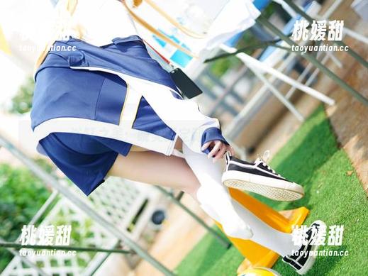 浴缸之美：晓美妈定制作品的水中幻想