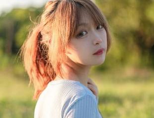 油亮的梨瑾瑾在线合集：感觉自己也好像变亮了一点！