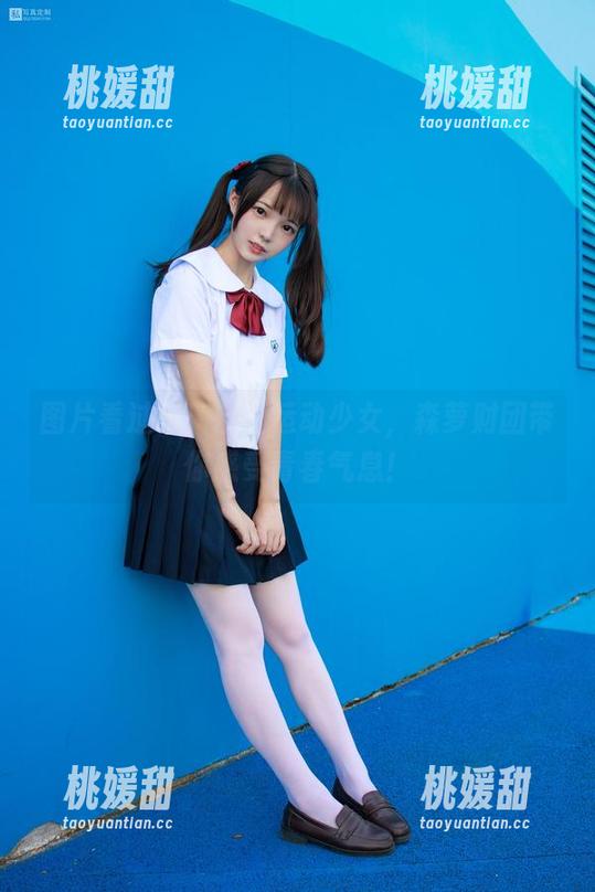 图片看过来！白丝运动少女，森萝财团带你感受青春气息！