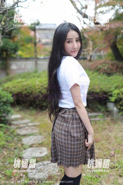 模范学院 - 当Jennanni_Jen穿毛衣，整个世界都失去了焦点——原图来啦！