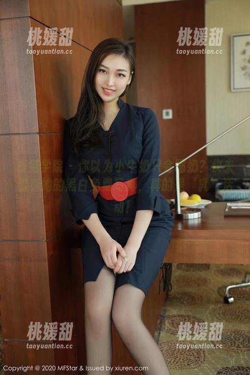 模范学院 - 你以为小牛奶只会喝奶？快来看看她的黑白免费写真，真的是‘乳’活动！