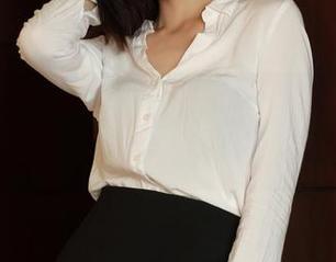 模范学院 – 沈佳熹校服写真：图片下载，肆意捕捉那一瞬间的美丽！