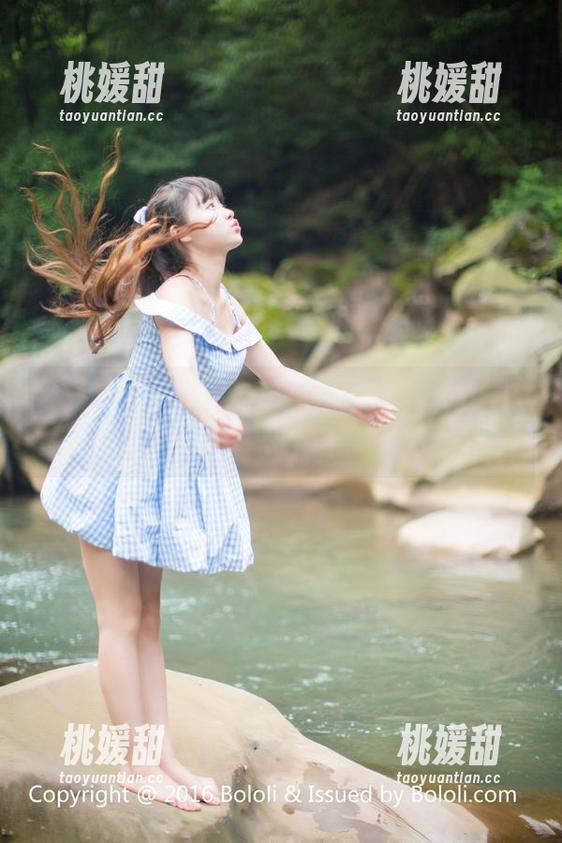 波萝社 - 猫九酱Sakura的夏天，免费图包里的小秘密，快来挖宝！