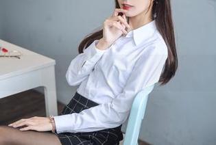 泥泥汝最新图册：OL女郎B，来看看她的另一面