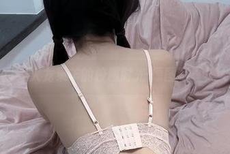 微密圈 – 火龙果羊的校服时光-原图写真集大赏！
