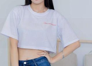 物恋传媒 – 小茶大揭秘：水里的月亮，谁说只能看，不下手更待何时？