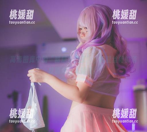 高清图库中的“甜糖大魔王”，裤里丝间的俏皮瞬间让人捧腹！