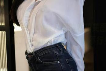 秀人网 – Cherry绯月樱的私拍美图：天使长成了这样的绝色，不服不行！