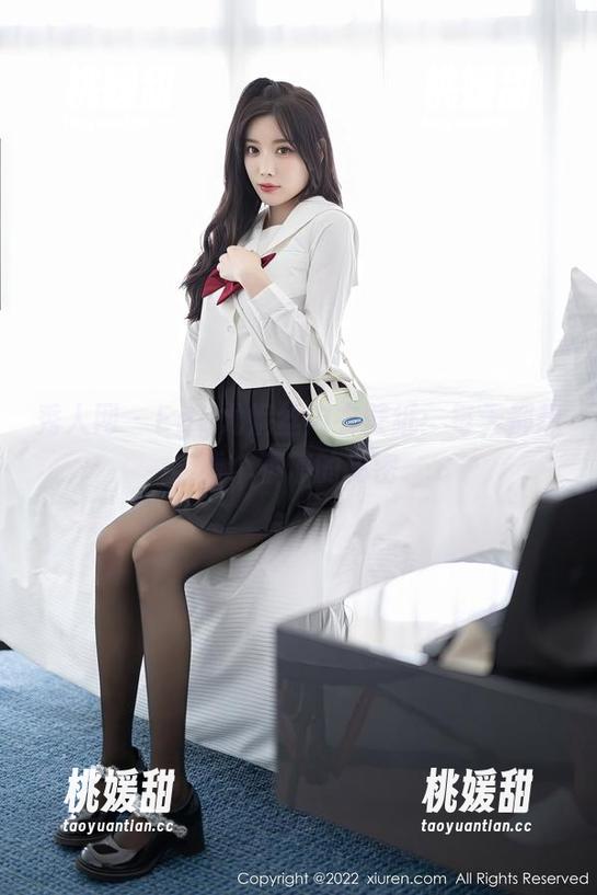 秀人网 - Egg尤妮丝内衣壁纸：每天都想看个不停的秘密