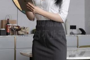 秀人网 – 大美妞儿的私拍秀：裸足下的性感，绝对不止于肤浅