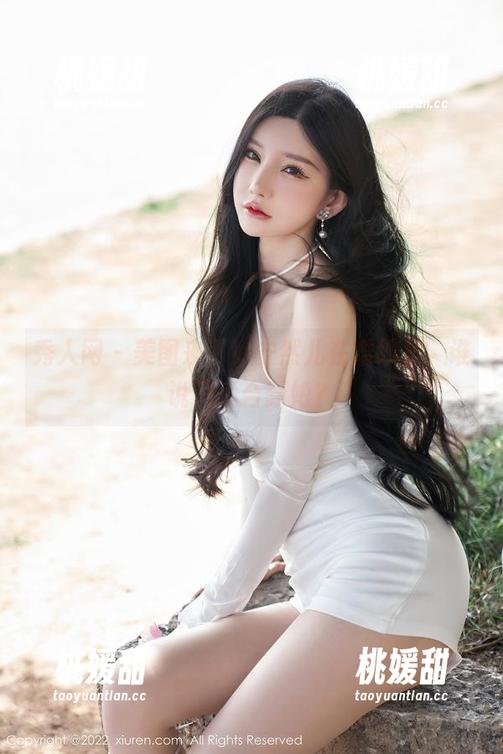 秀人网 - 美图来了！安然儿在婚纱里，谁说只适合新娘？