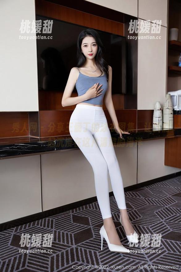 秀人网 - 分享王俪丁的泳衣图集，让我们一起沉浸在这片清澈的海洋