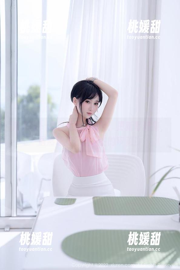 秀人网 - 夏日的糯米NM：更新写真集，居然让我怀疑人生的审美！